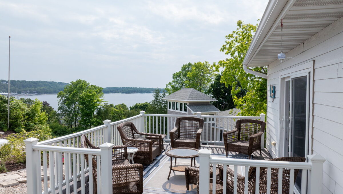 7863 Hwy 42 Egg Harbor Wisconsin Summer Ext-14