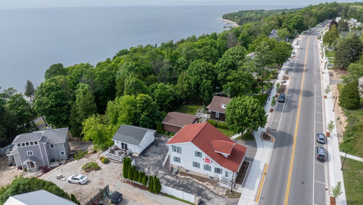 7863 Hwy 42 Egg Harbor Wisconsin Summer Ext-16