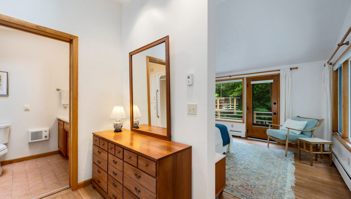 10107 Moravia St Ephraim Wisconsin-11