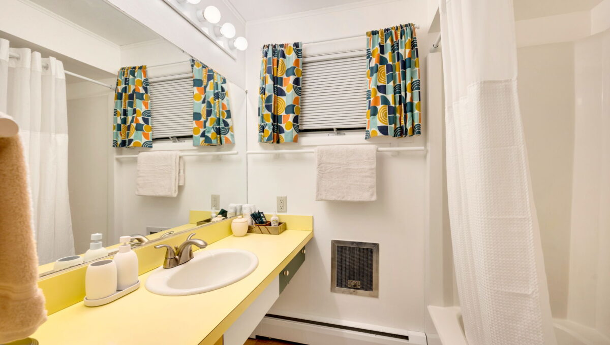 10107 Moravia St Ephraim Wisconsin-20