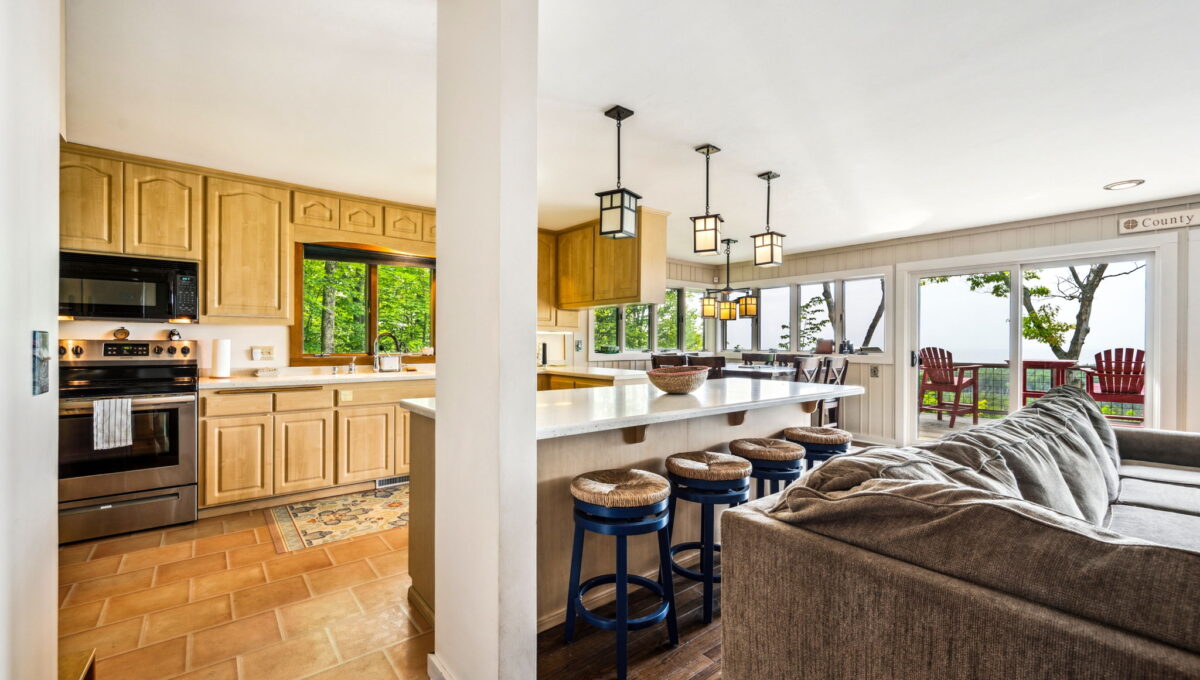 8119 Chateau Dr Egg Harbor Wisconsin-26