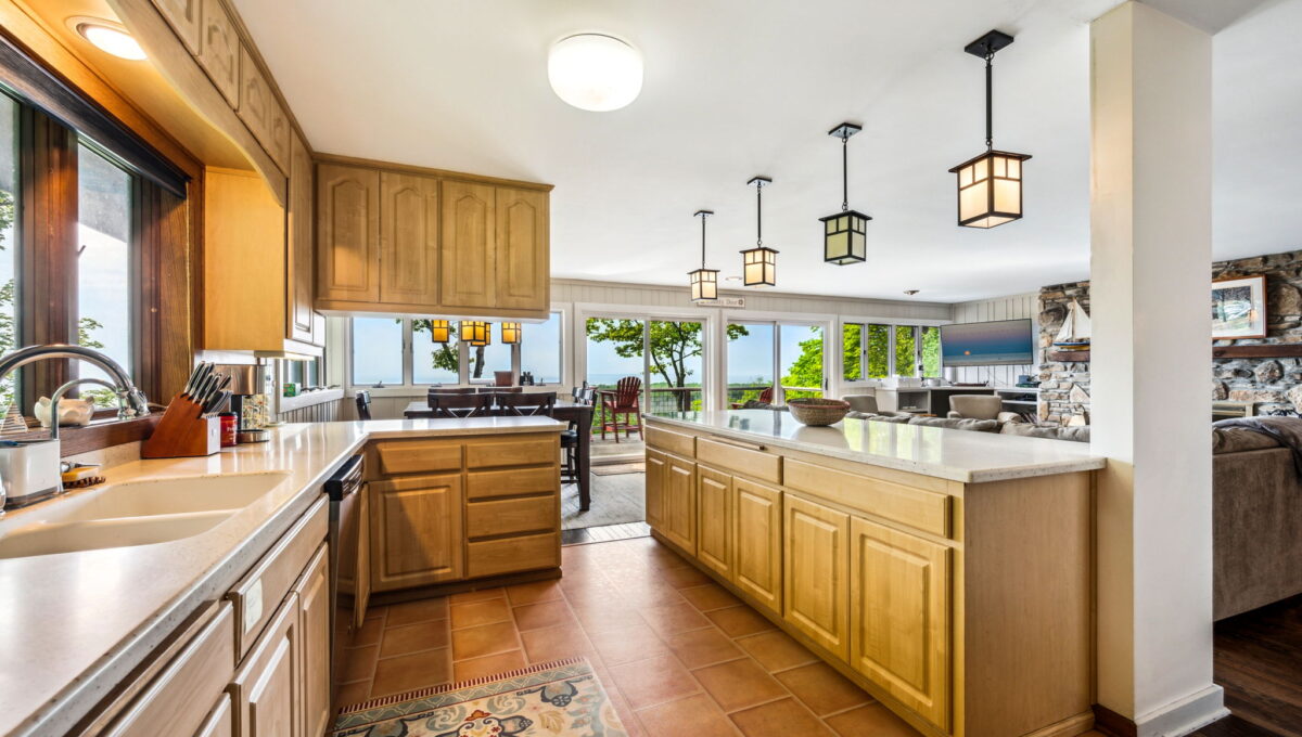 8119 Chateau Dr Egg Harbor Wisconsin-28